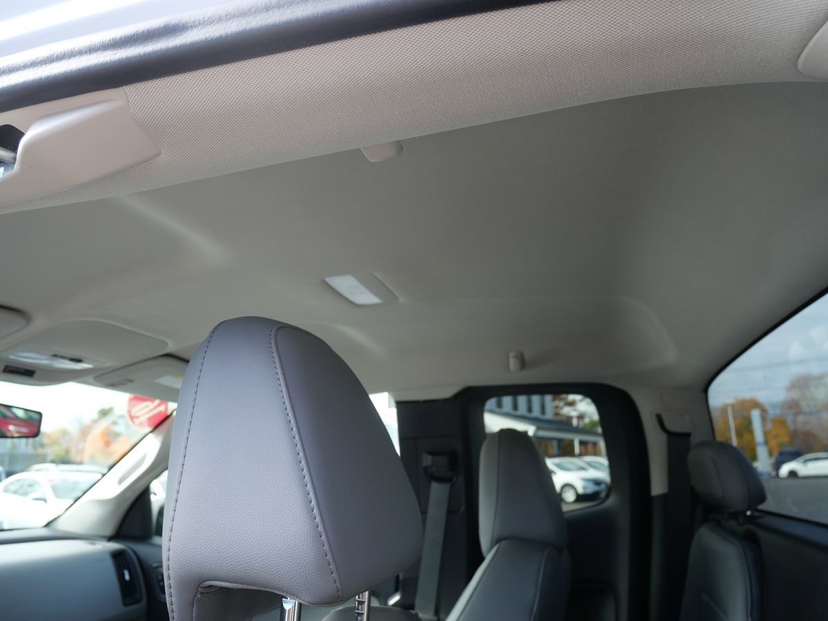 Used 2016 GMC Canyon W/T image 14