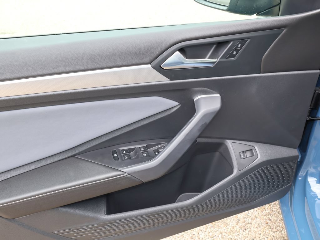 New 2026 Volkswagen Jetta SE FWD image 14