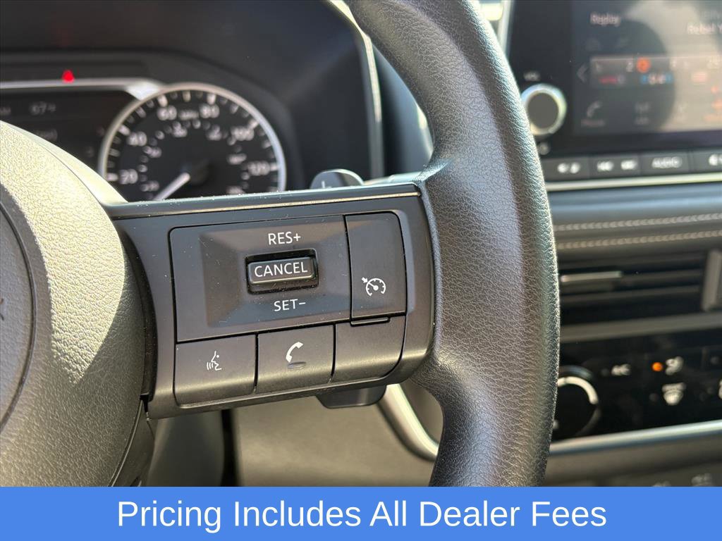 Used 2023 Nissan Rogue S FWD image 16