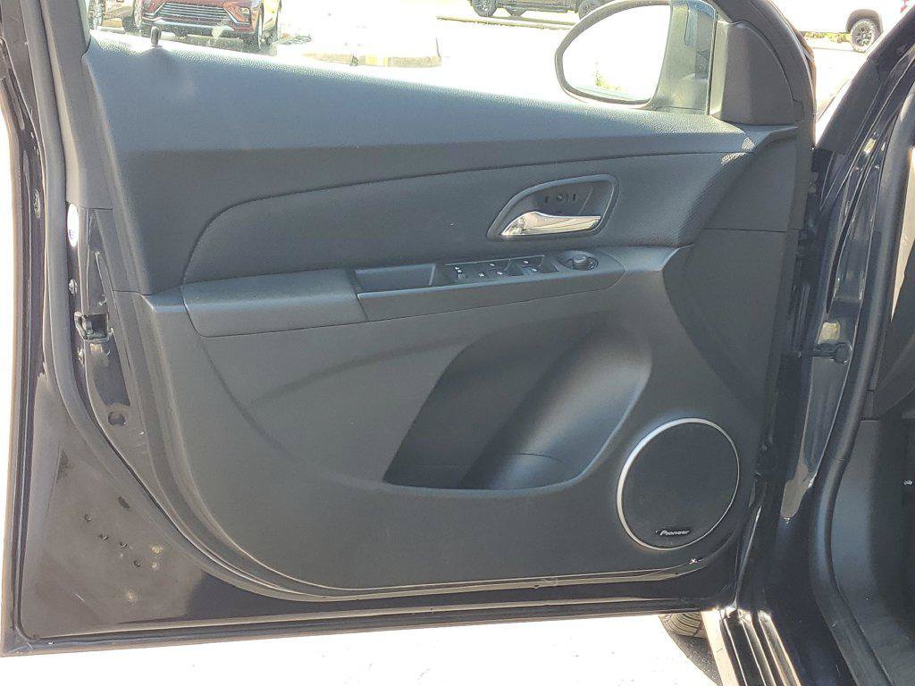 Used 2015 Chevrolet Cruze LT w/ Sun And Sound Package FWD image 22