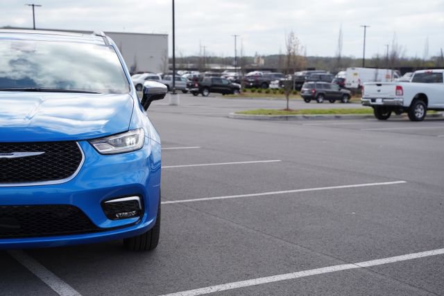New 2026 Chrysler Pacifica Pinnacle AWD/4WD image 40