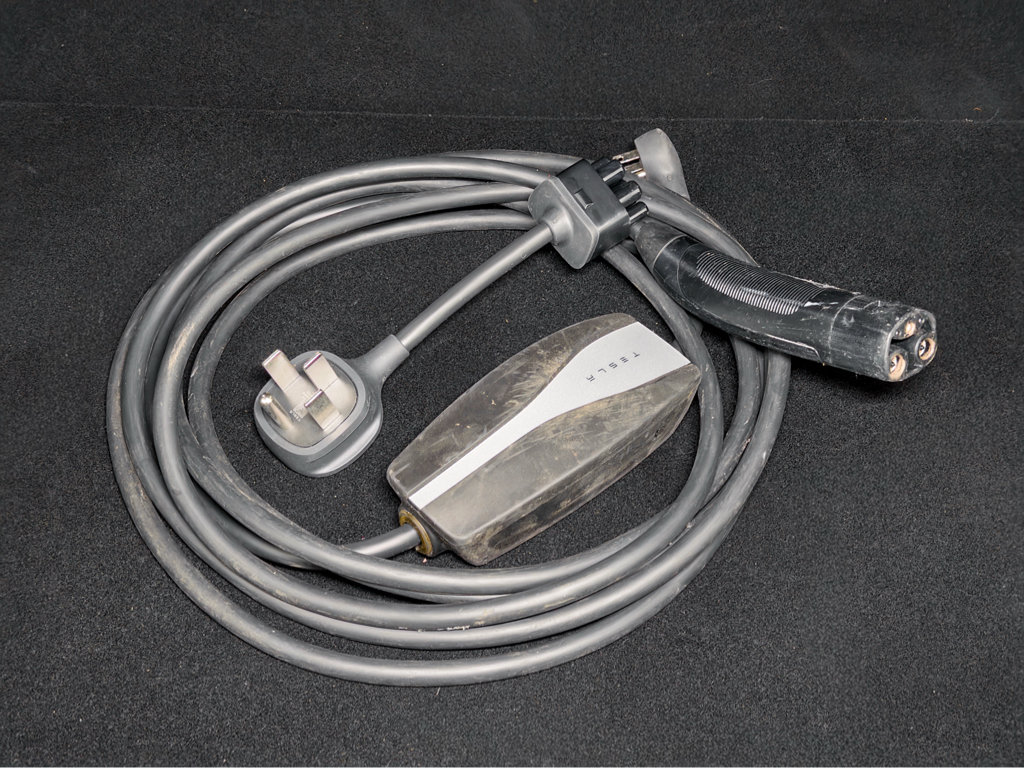 Used 2025 Tesla Model 3 Long Range AWD/4WD image 6