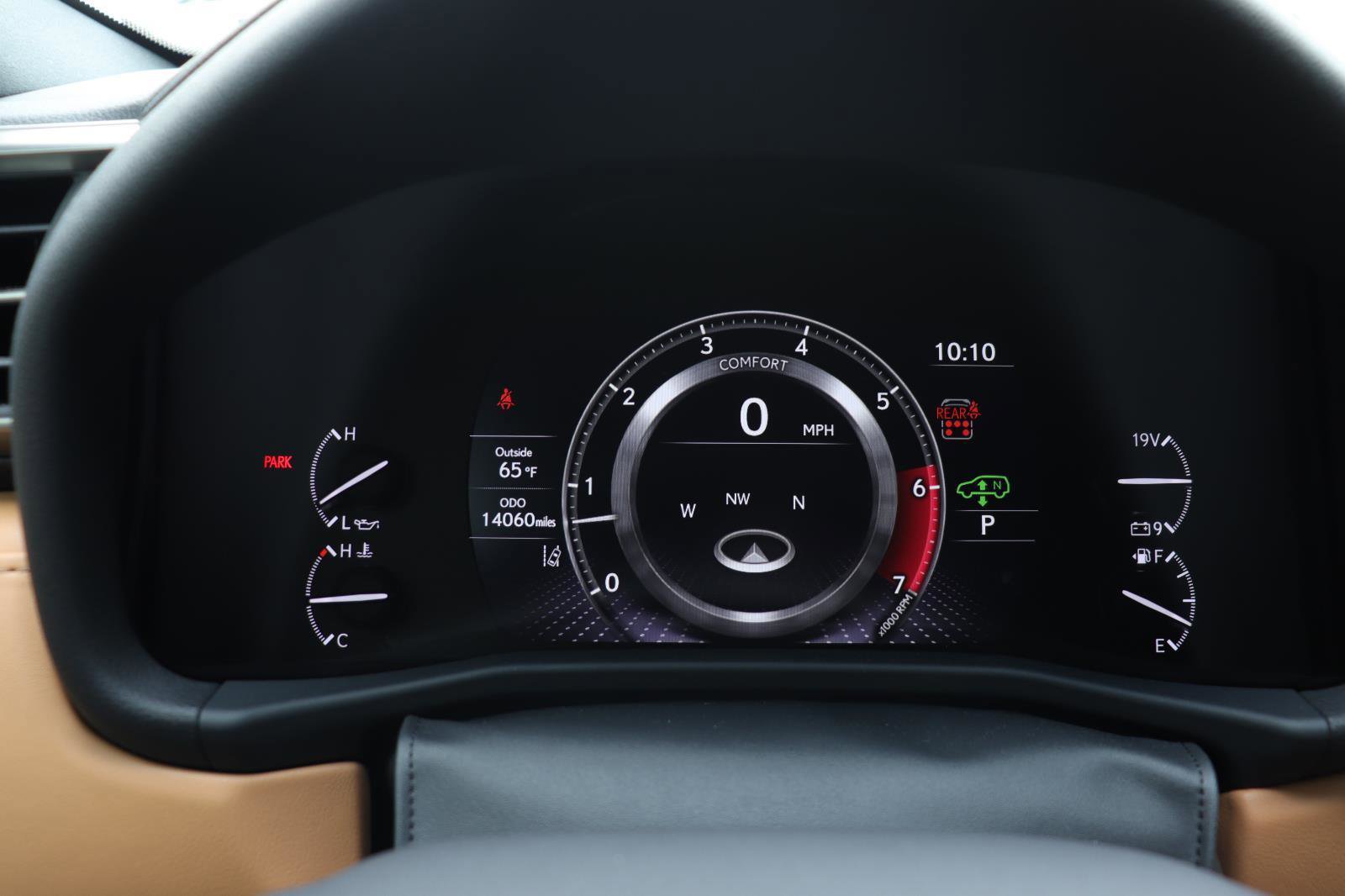 Used 2024 Lexus LX 600 4WD w/ Luxury Package image 32