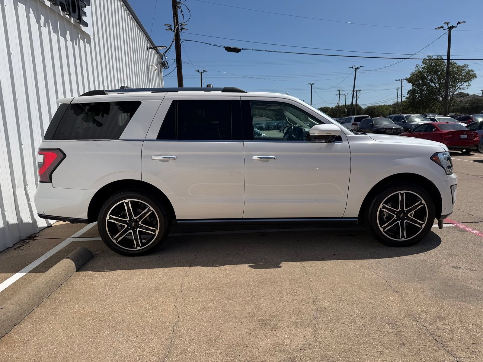 Used 2019 Ford Expedition Limited w/ Texas Edition Package RWD image 9