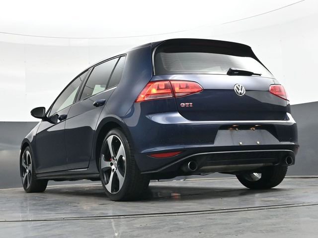 Used 2017 Volkswagen GTI SE FWD image 32