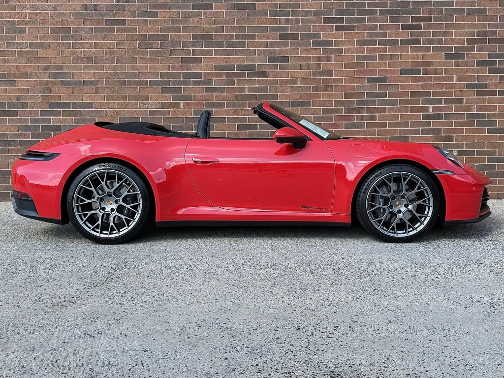 Certified 2025 Porsche 911 Carrera image 8