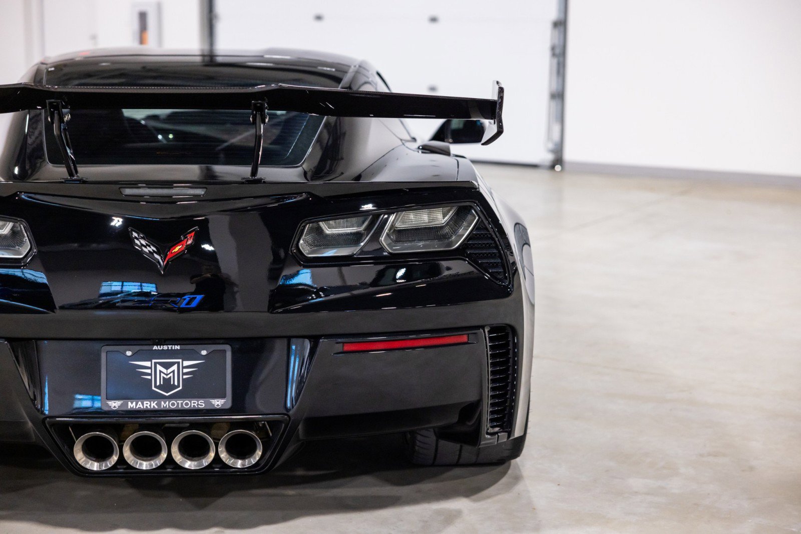 Used 2019 Chevrolet Corvette ZR1 RWD image 13