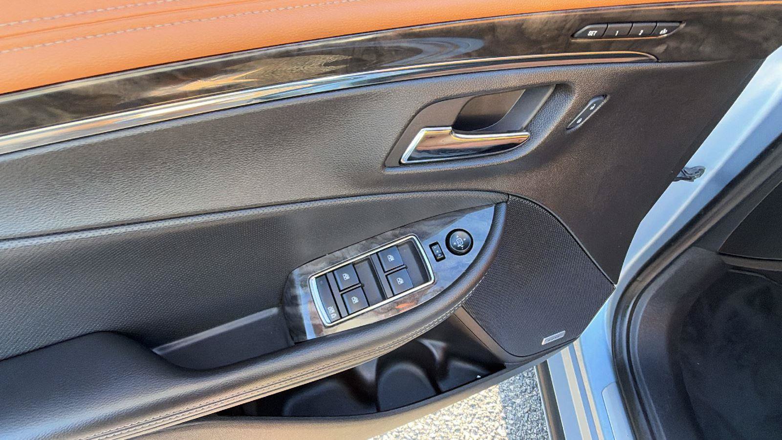 Used 2014 Chevrolet Impala LTZ FWD image 15