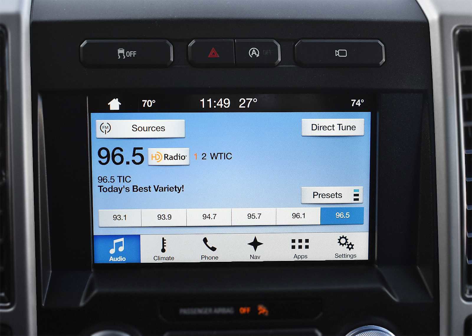 Used 2017 Ford F150 Lariat w/ Equipment Group 502A Luxury image 19