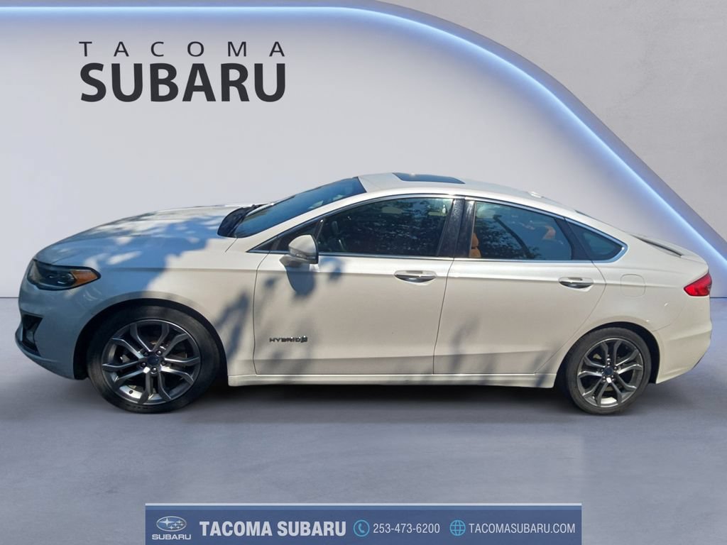 Used 2019 Ford Fusion Titanium FWD image 2