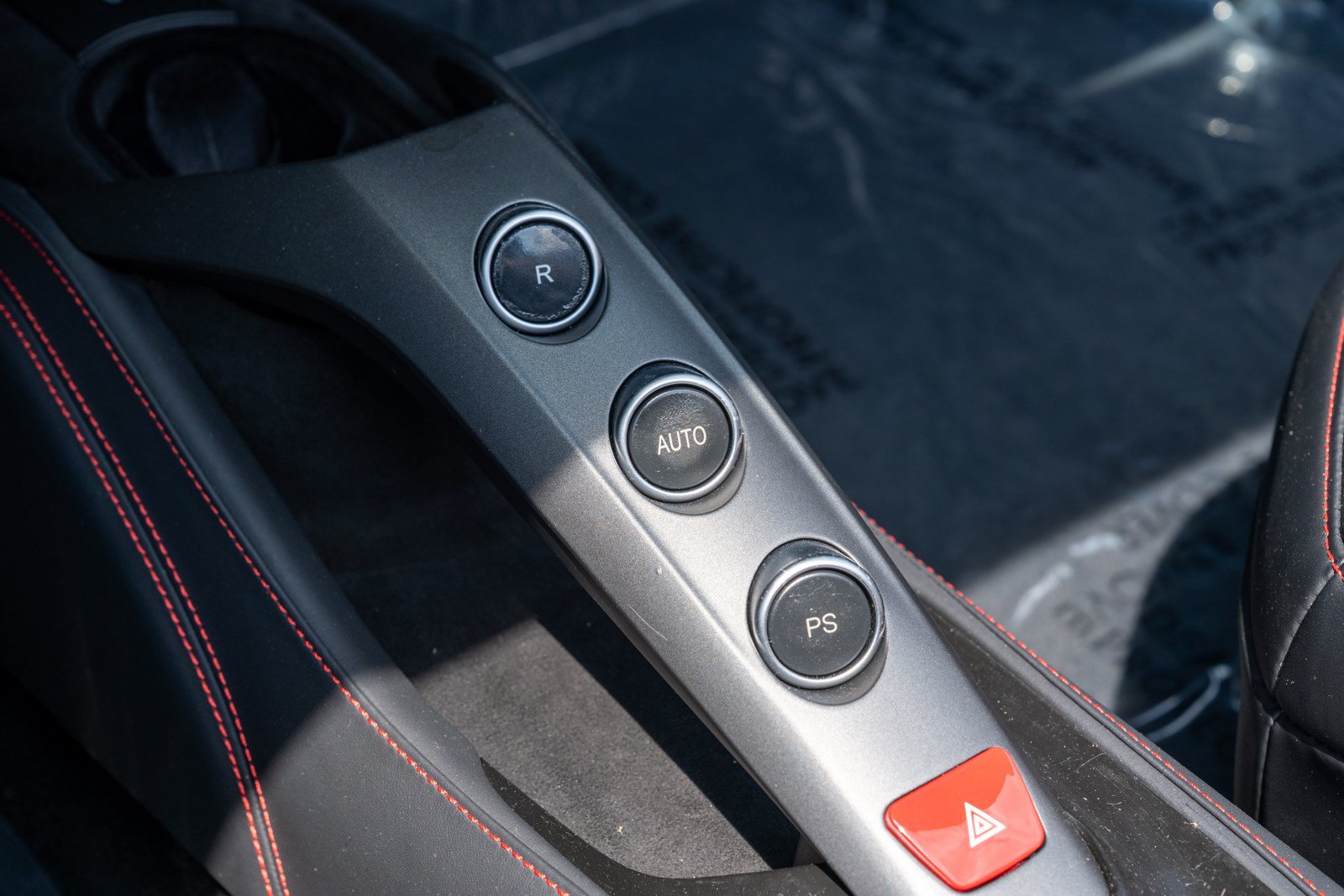 Used 2018 Ferrari 488 Spider RWD image 44