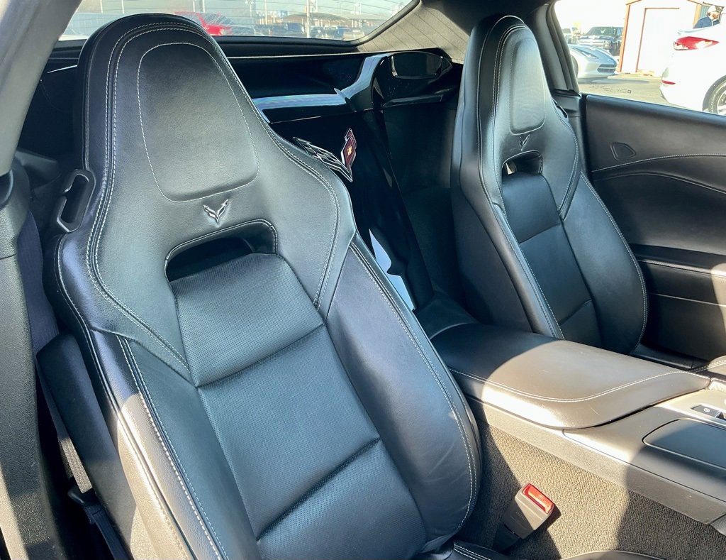 Used 2017 Chevrolet Corvette Stingray Convertible w/ 3LT Preferred Equipment Group image 30