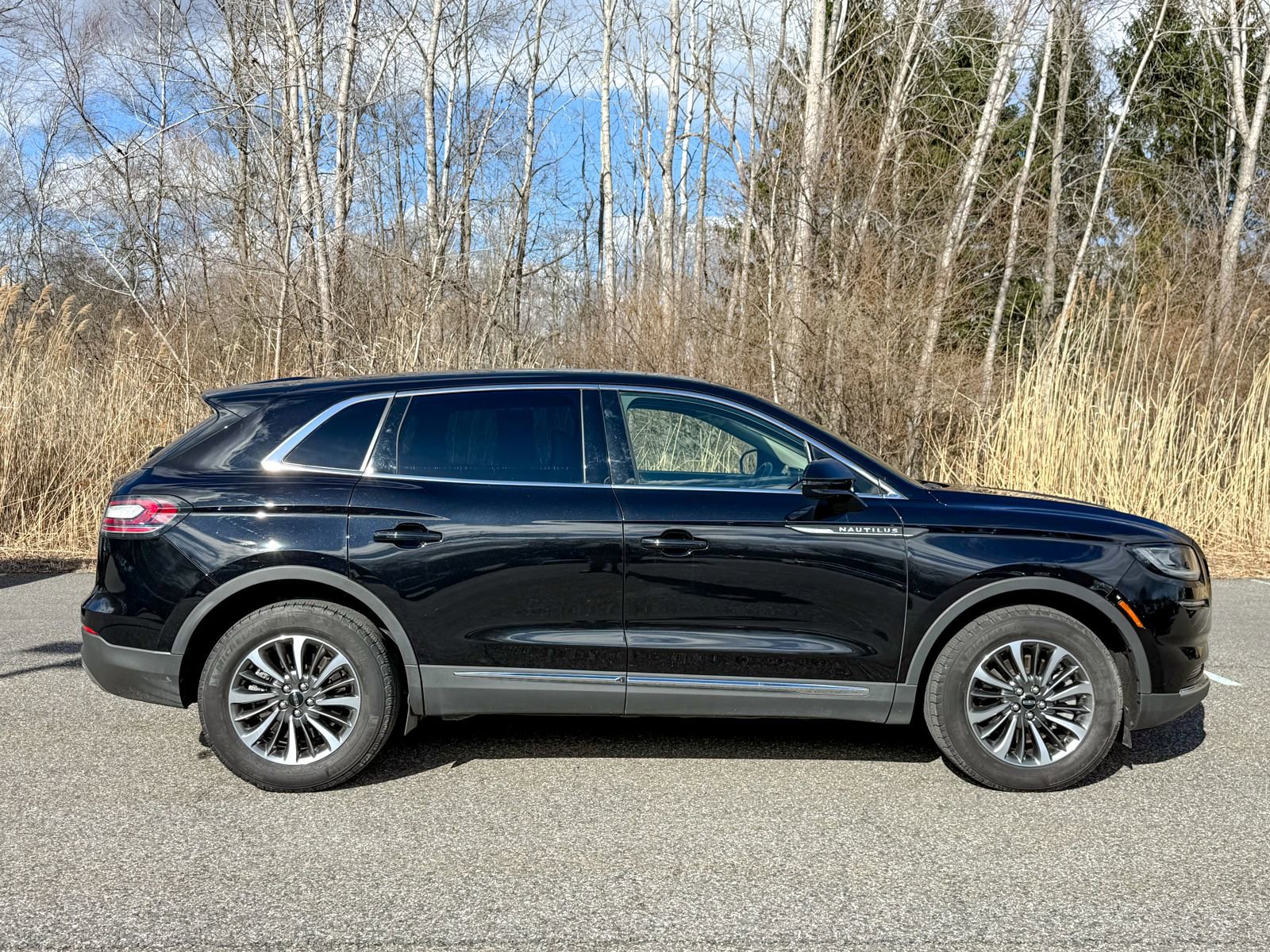 Used 2023 Lincoln Nautilus AWD w/ Premium Package image 7