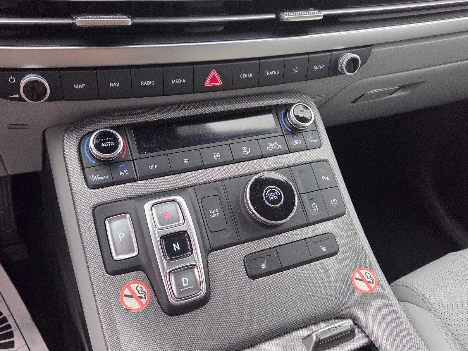 Certified 2025 Hyundai Palisade SEL FWD image 21