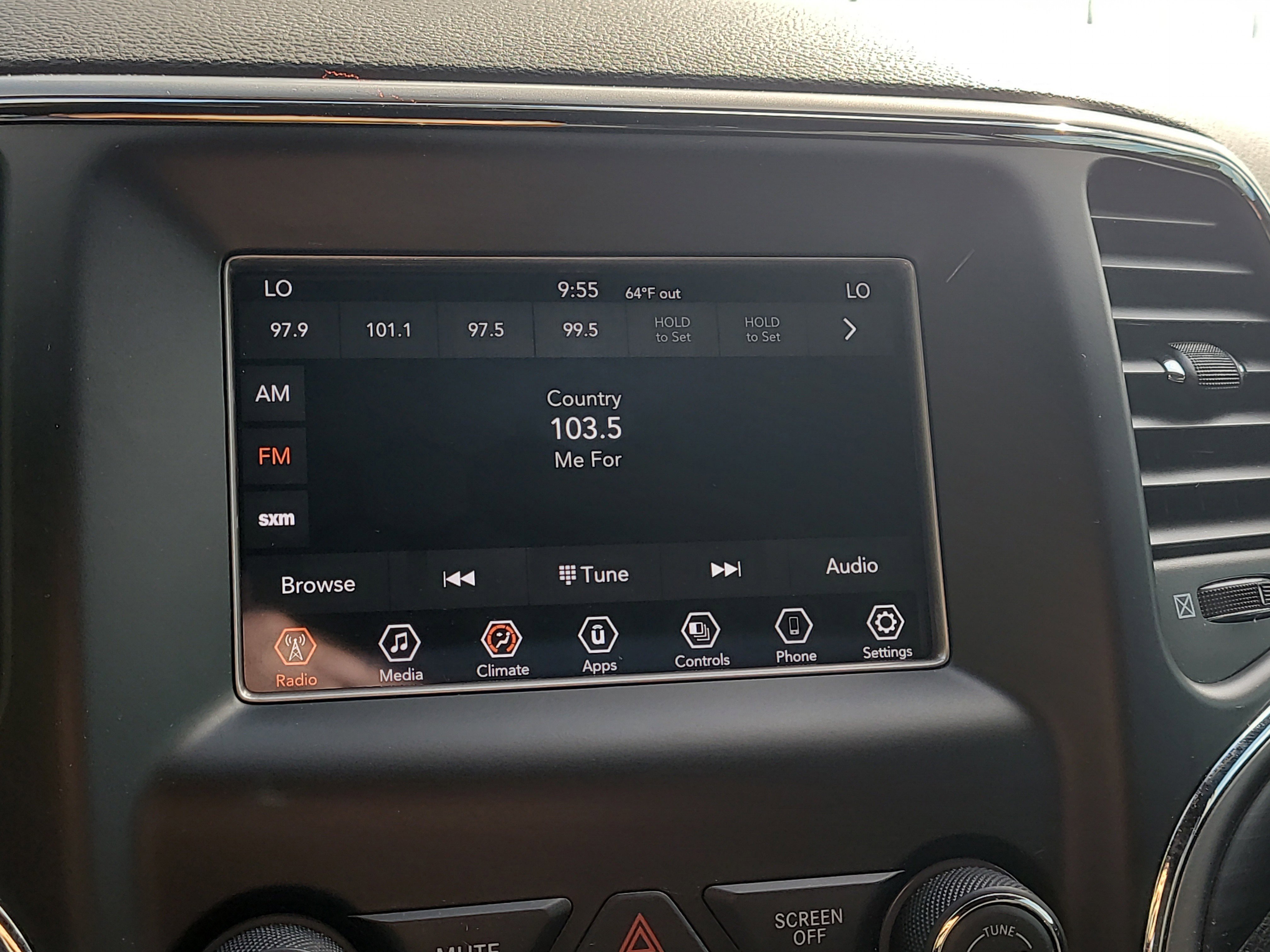 Used 2021 Jeep Grand Cherokee Laredo image 22