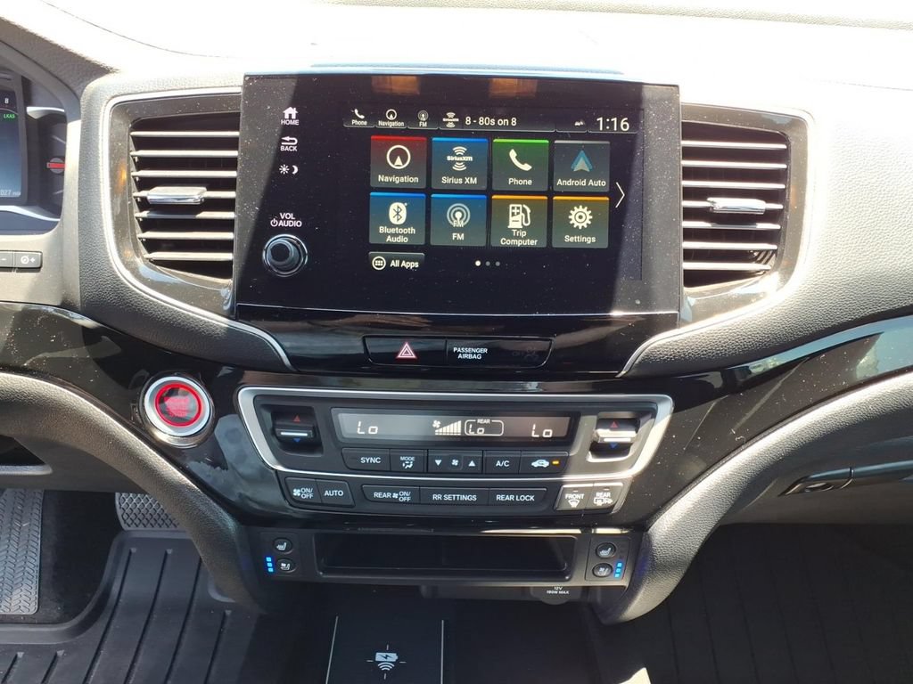 Used 2024 Honda Passport Black Edition image 12