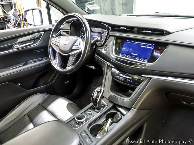 Used 2021 Cadillac XT5 Premium Luxury w/ LPO, Floor Liner Package FWD image 25