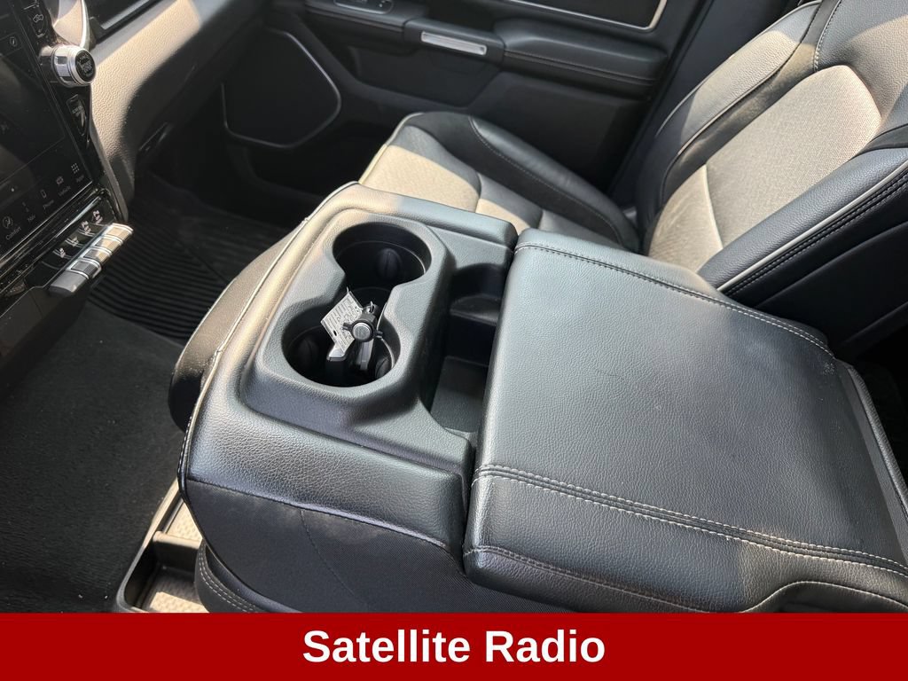 Used 2023 RAM 1500 Laramie AWD/4WD image 18