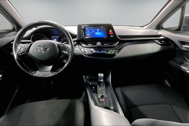 Used 2018 Toyota C-HR XLE FWD image 8