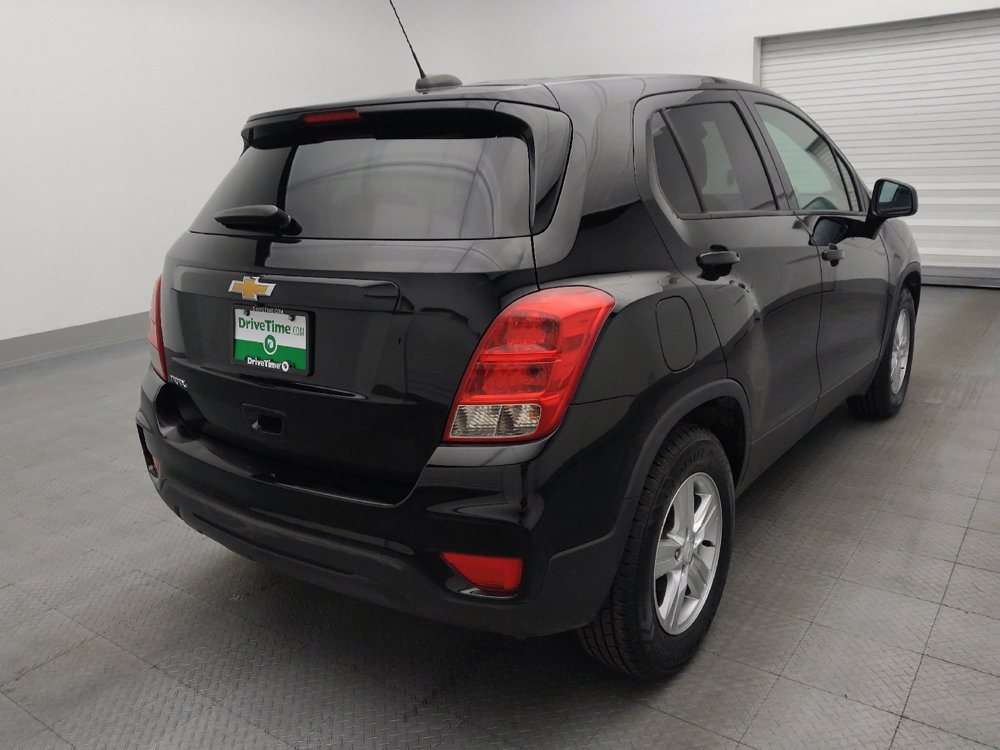 Used 2021 Chevrolet Trax LS w/ Tint and Cruise Package image 9