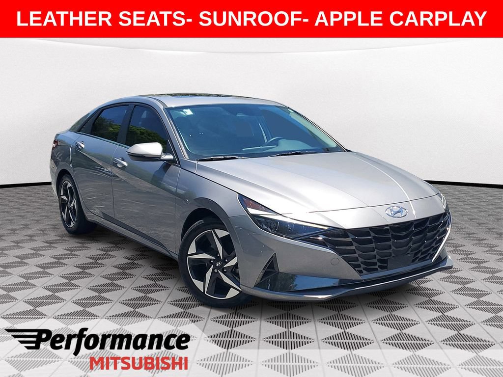 Used 2022 Hyundai Elantra Limited w/ Cargo Package FWD image 1
