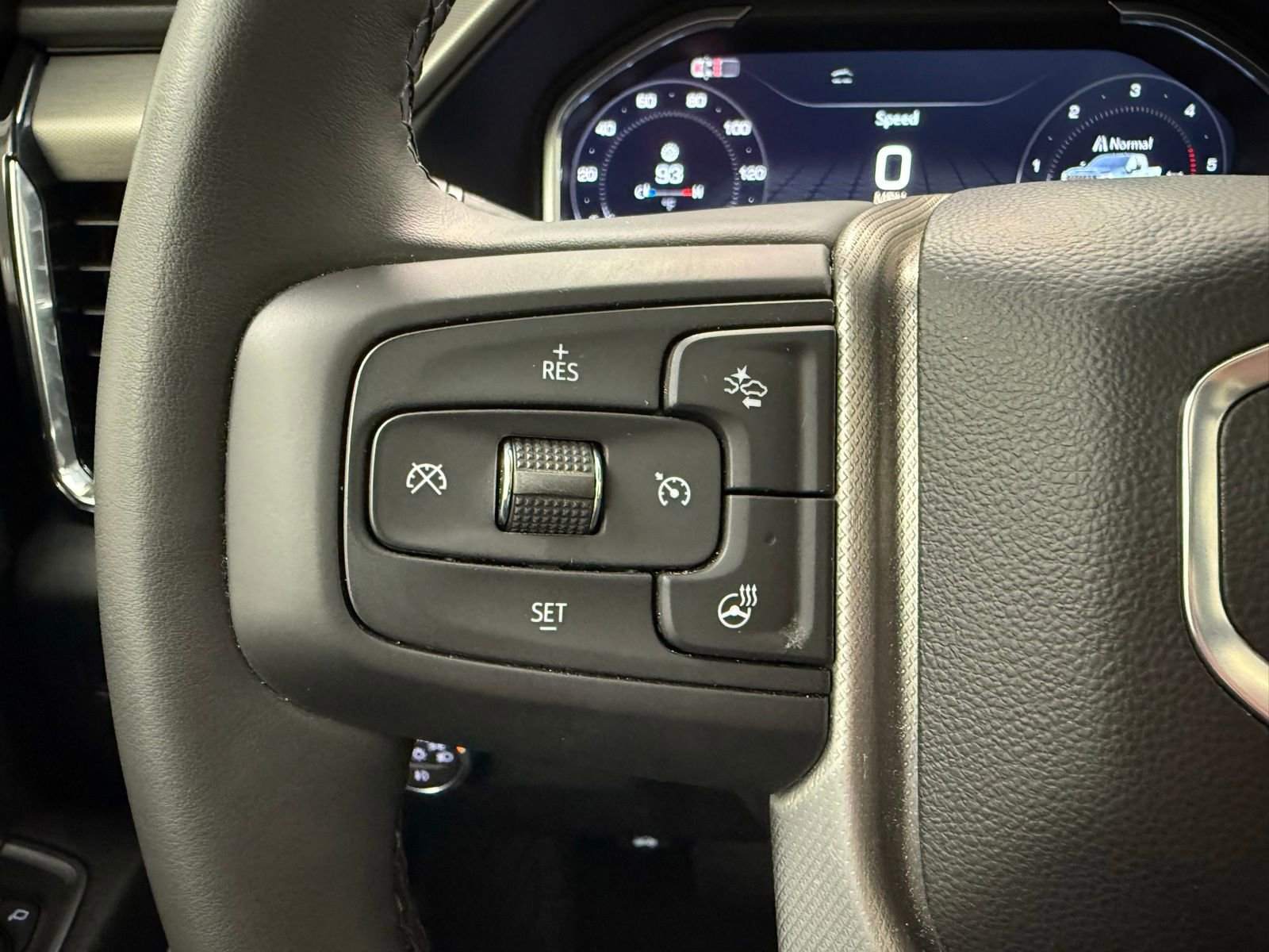 Used 2024 GMC Sierra 2500 Denali w/ Denali Reserve Package image 26