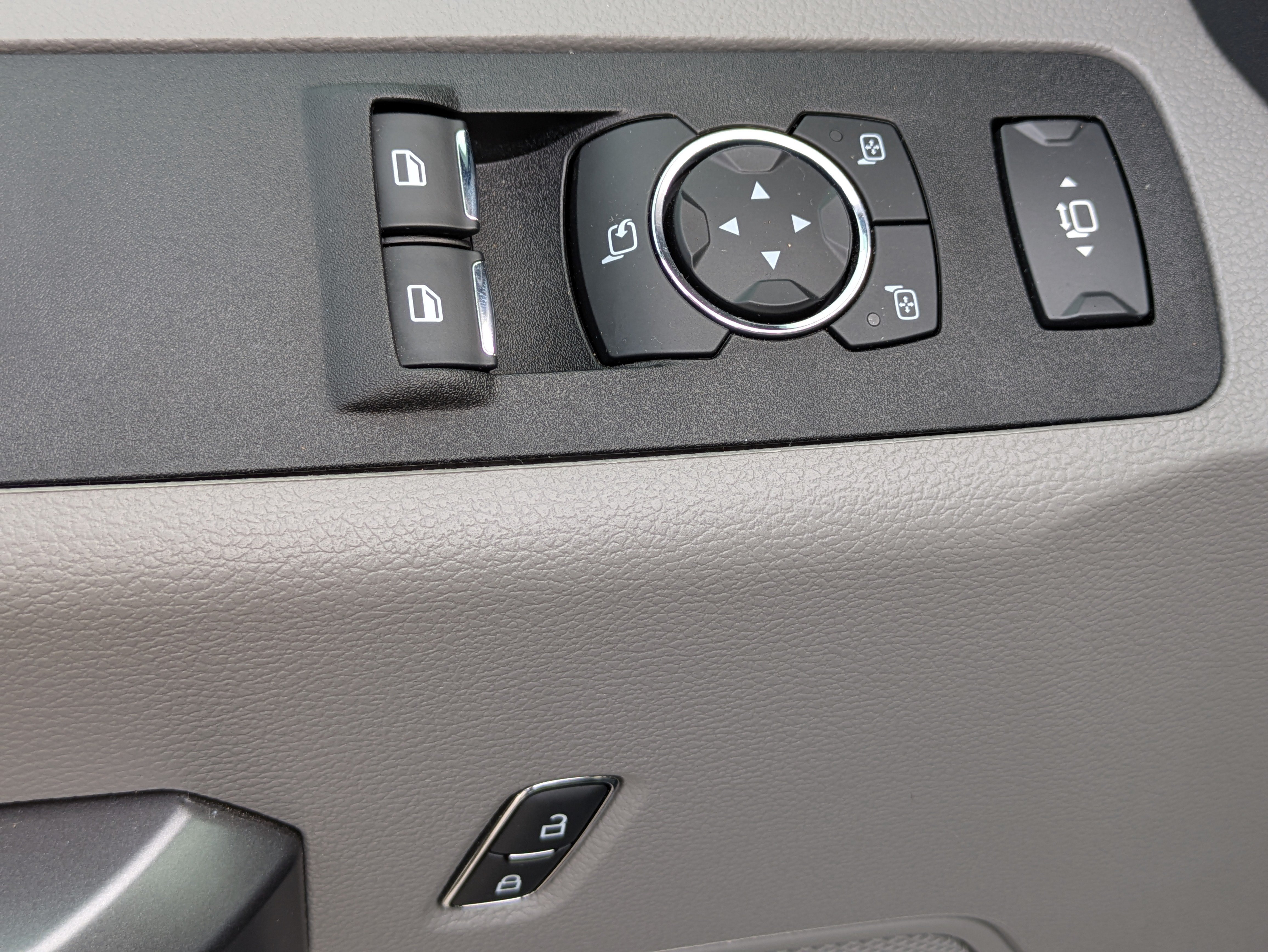 Used 2022 Ford F250 XLT w/ XLT Value Package RWD image 13