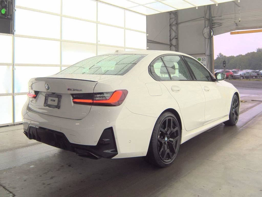 Used 2025 BMW M340i xDrive AWD/4WD image 4