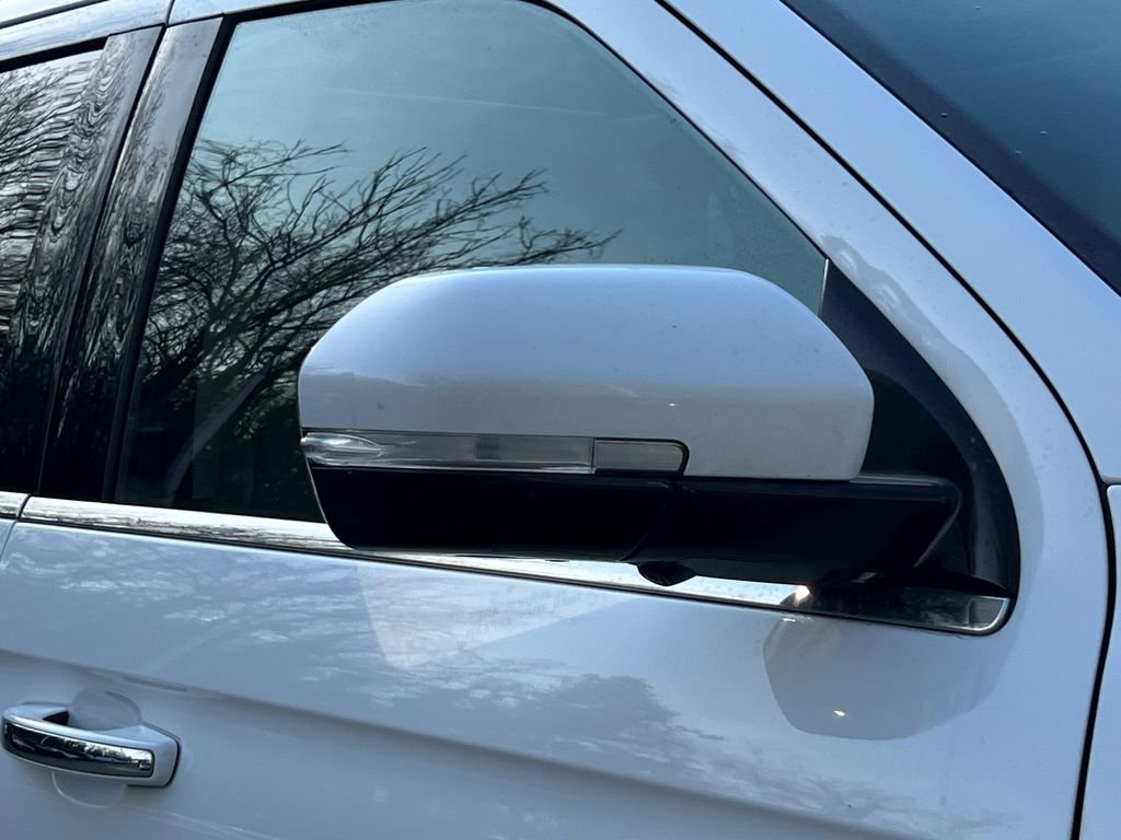 Used 2024 Ford Expedition Max Limited image 11