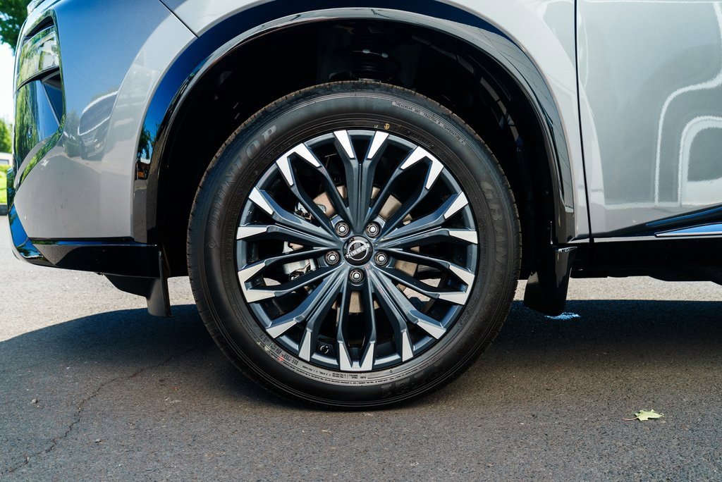 New 2026 Nissan Rogue Platinum image 7