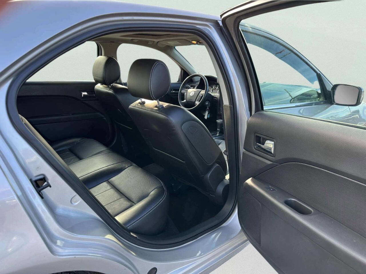 Used 2007 Mercury Milan Premier image 17