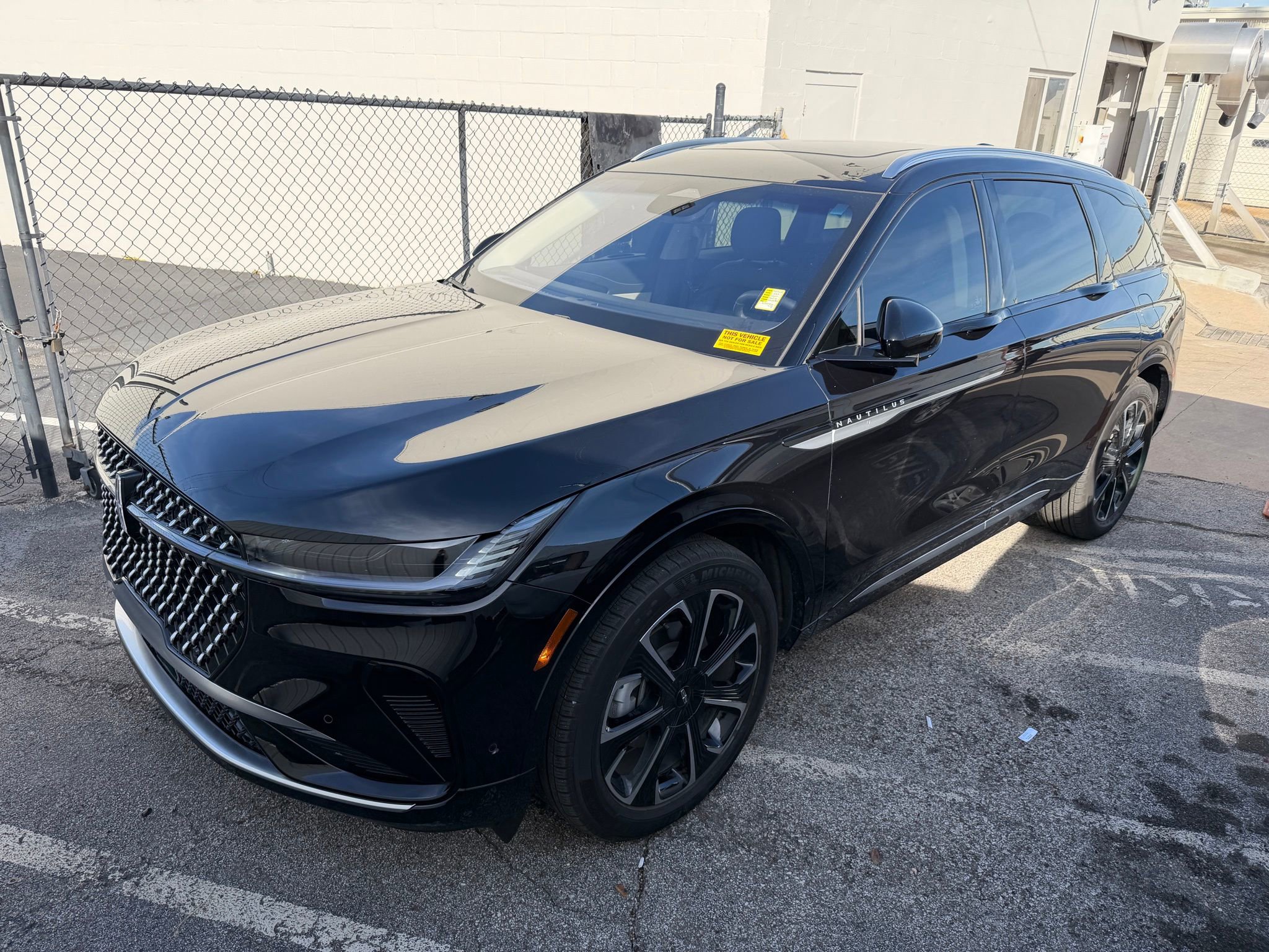 Used 2024 Lincoln Nautilus Reserve w/ Equipment Group 203A image 1