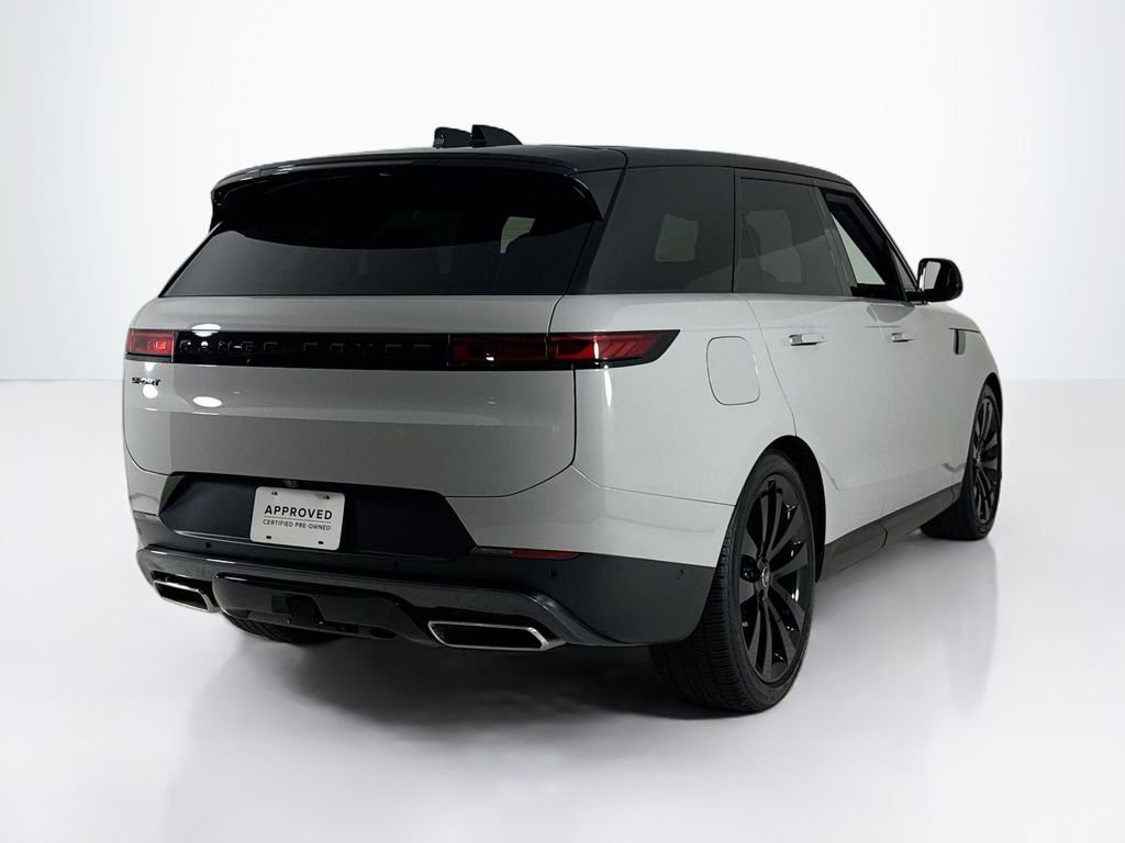 Used 2024 Land Rover Range Rover Sport SE image 5