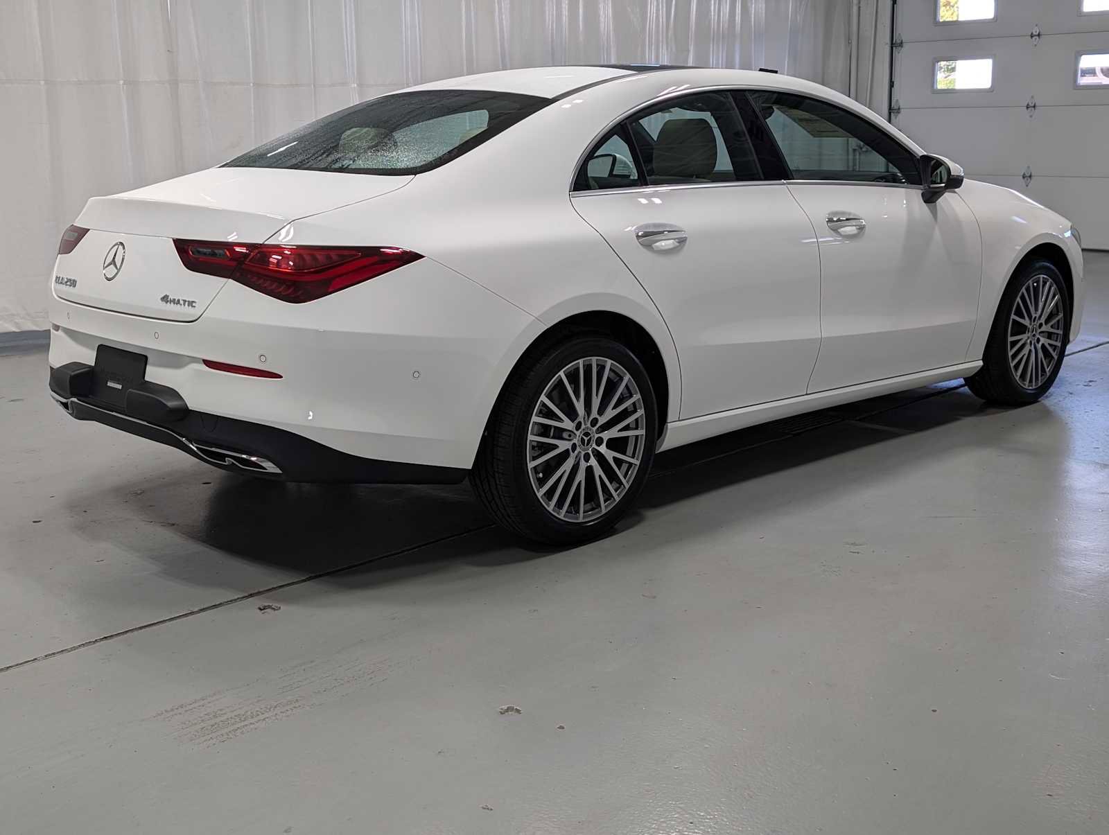 Used 2025 Mercedes-Benz CLA 250 4MATIC image 8