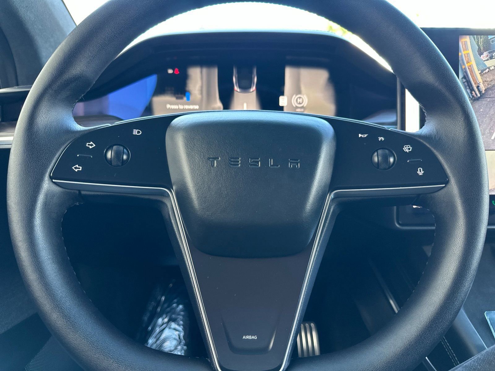 Used 2024 Tesla Model X image 26