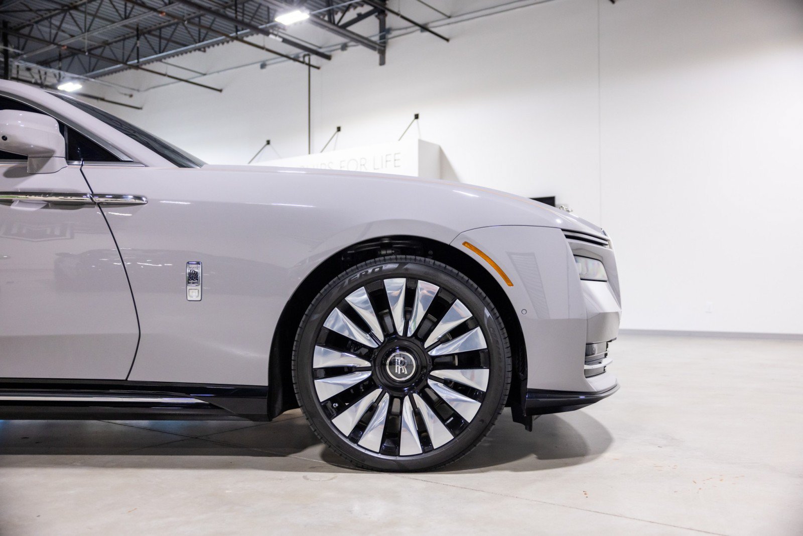 Used 2024 Rolls-Royce Spectre w/ Spectre Launch Package AWD/4WD image 22