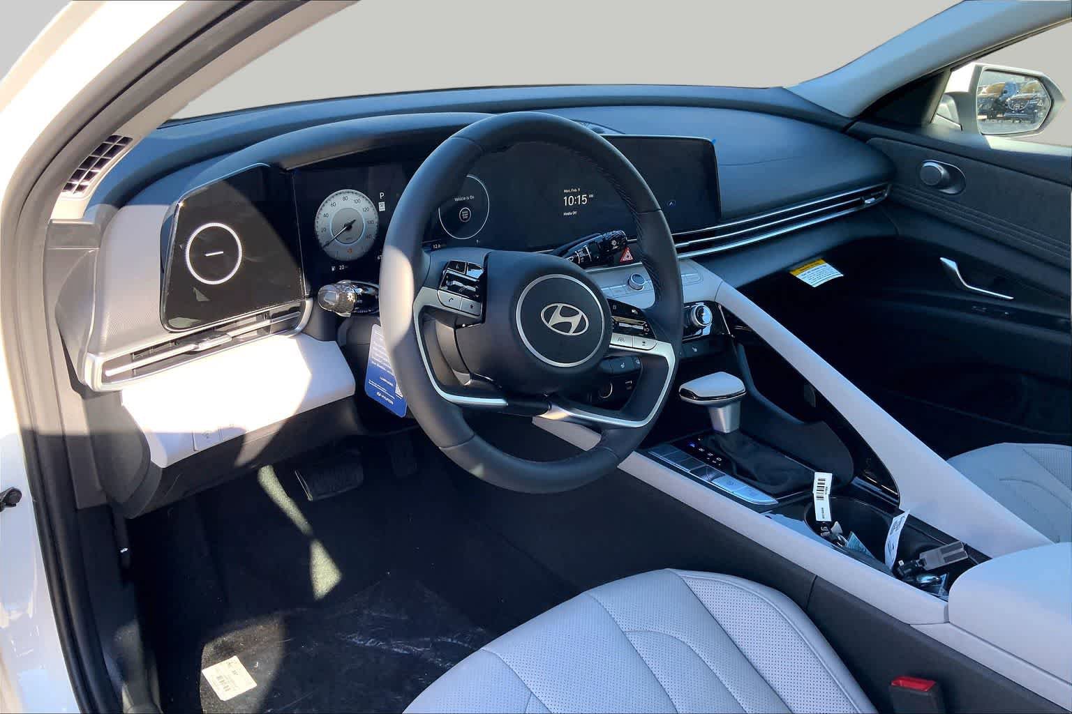 New 2026 Hyundai Elantra Limited FWD image 9