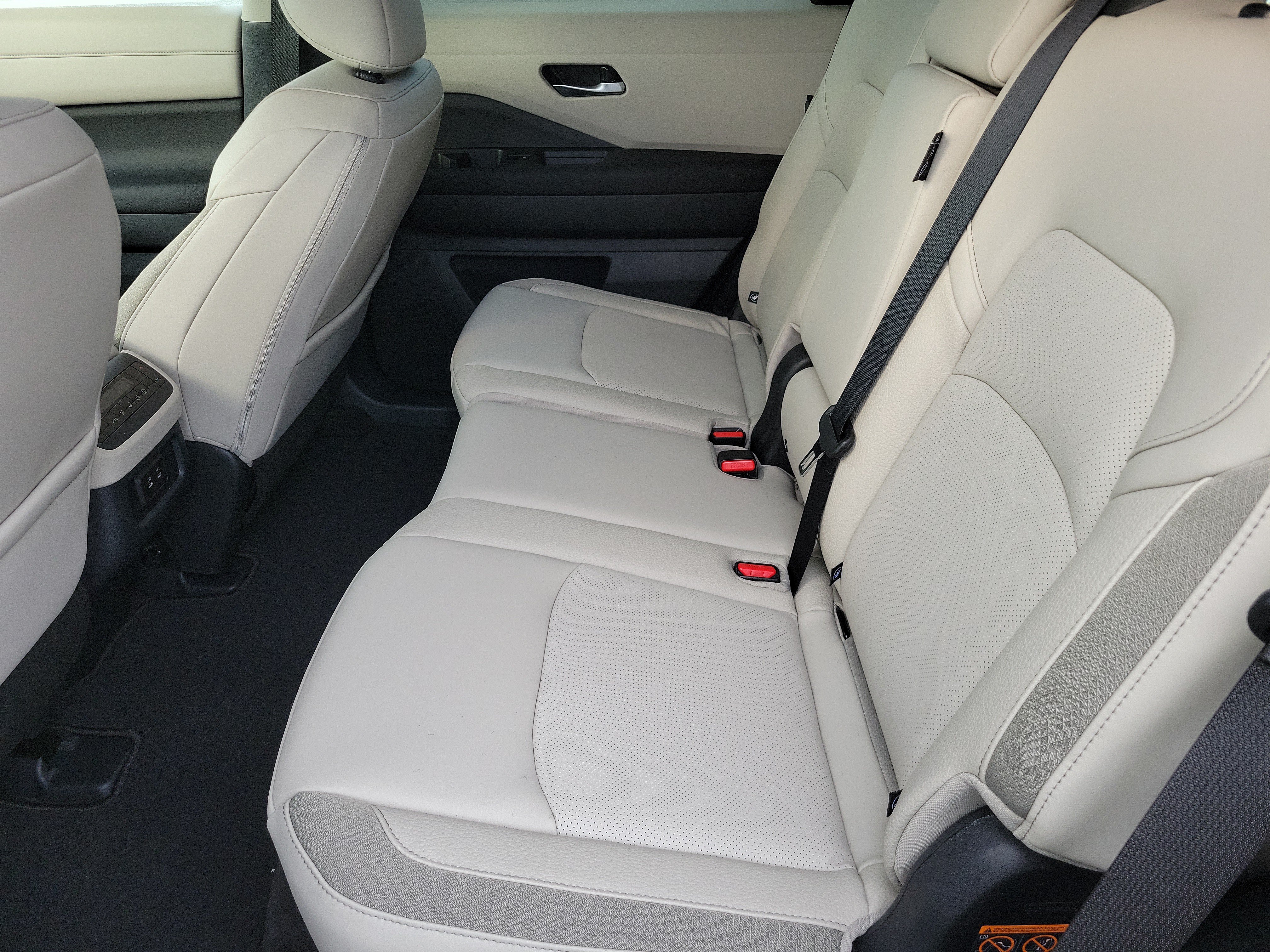 New 2026 Nissan Pathfinder SL w/ Cargo Package FWD image 12