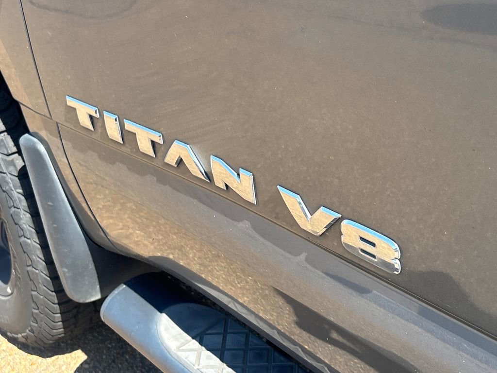 Used 2018 Nissan Titan SV w/ SV Convenience Package RWD image 34
