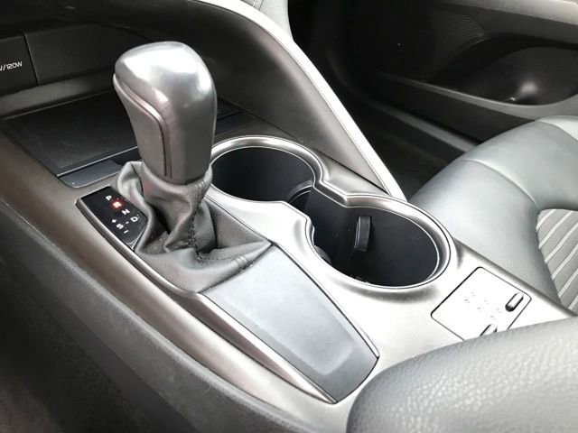 Used 2022 Toyota Camry SE image 10