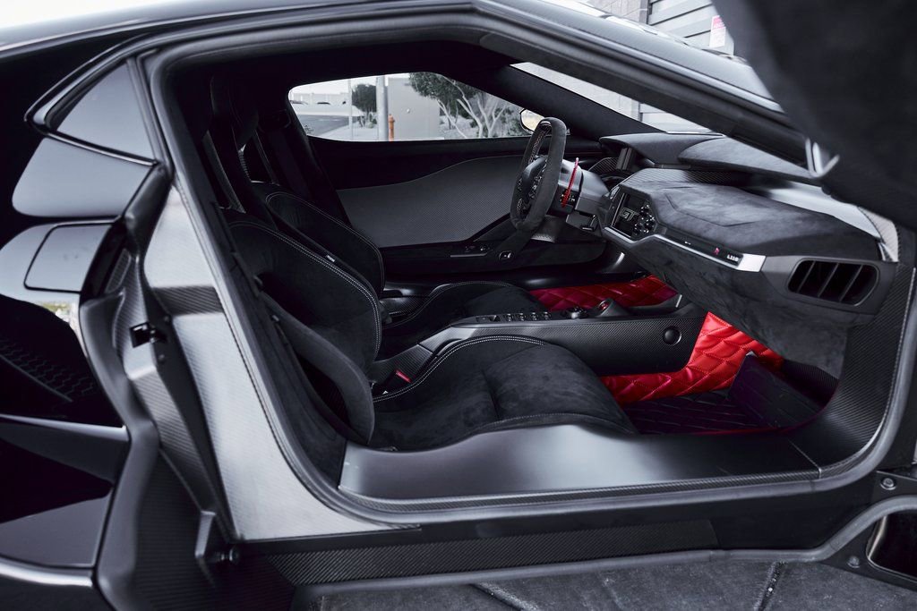 Used 2020 Ford GT Carbon Series image 43