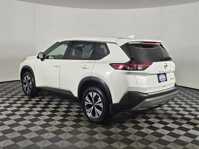 Used 2021 Nissan Rogue SV image 7