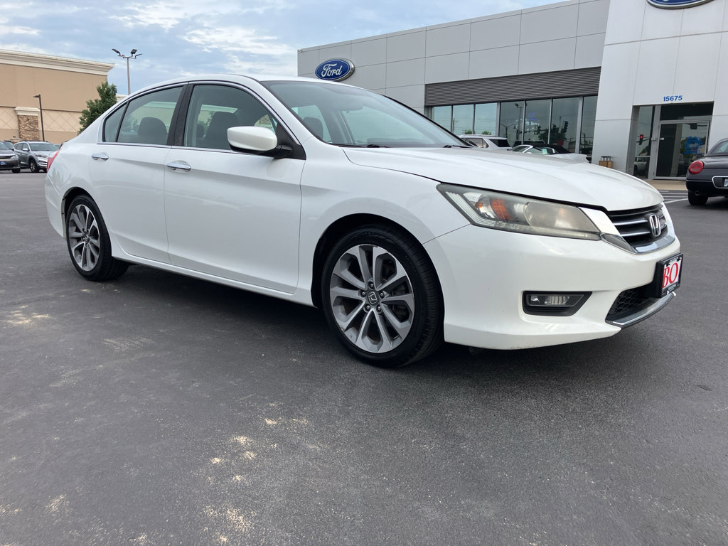 Used 2015 Honda Accord Sport image 8