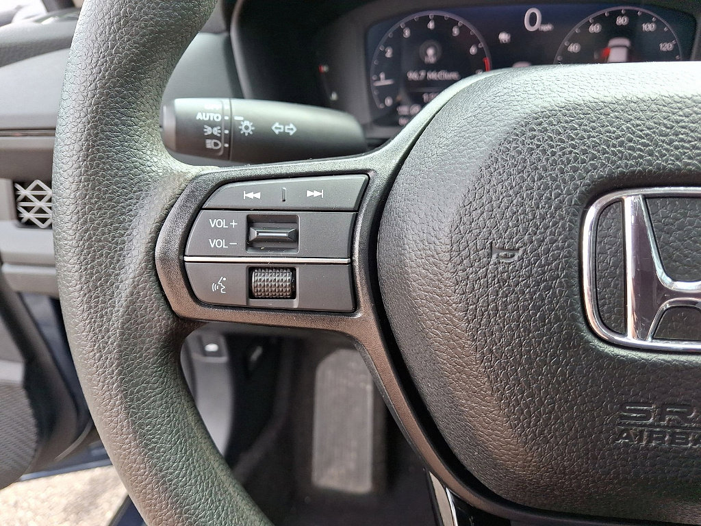 Used 2025 Honda Accord SE image 17