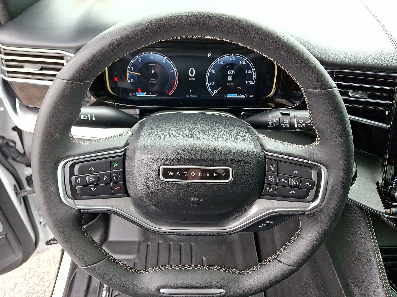 Used 2024 Jeep Wagoneer Series II w/ Convenience Group I AWD/4WD image 16