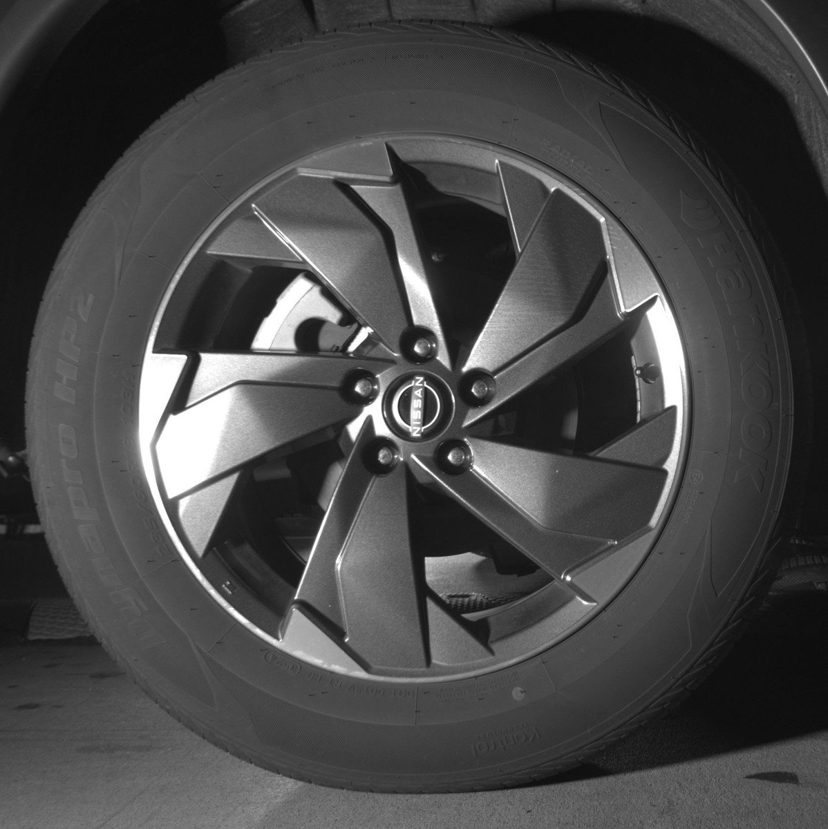 Used 2025 Nissan Rogue SV image 15