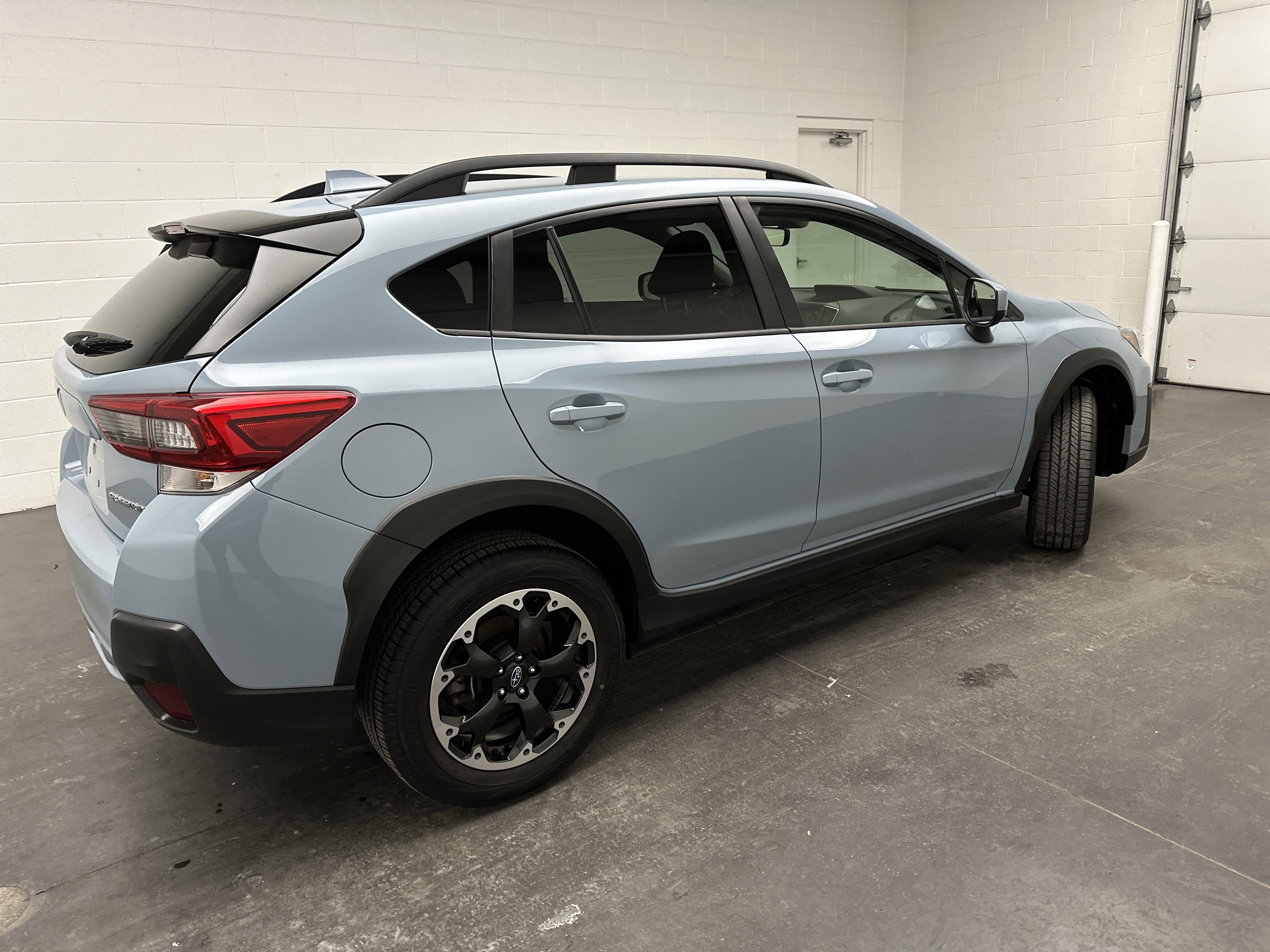 Used 2023 Subaru Crosstrek 2.0i Premium image 9