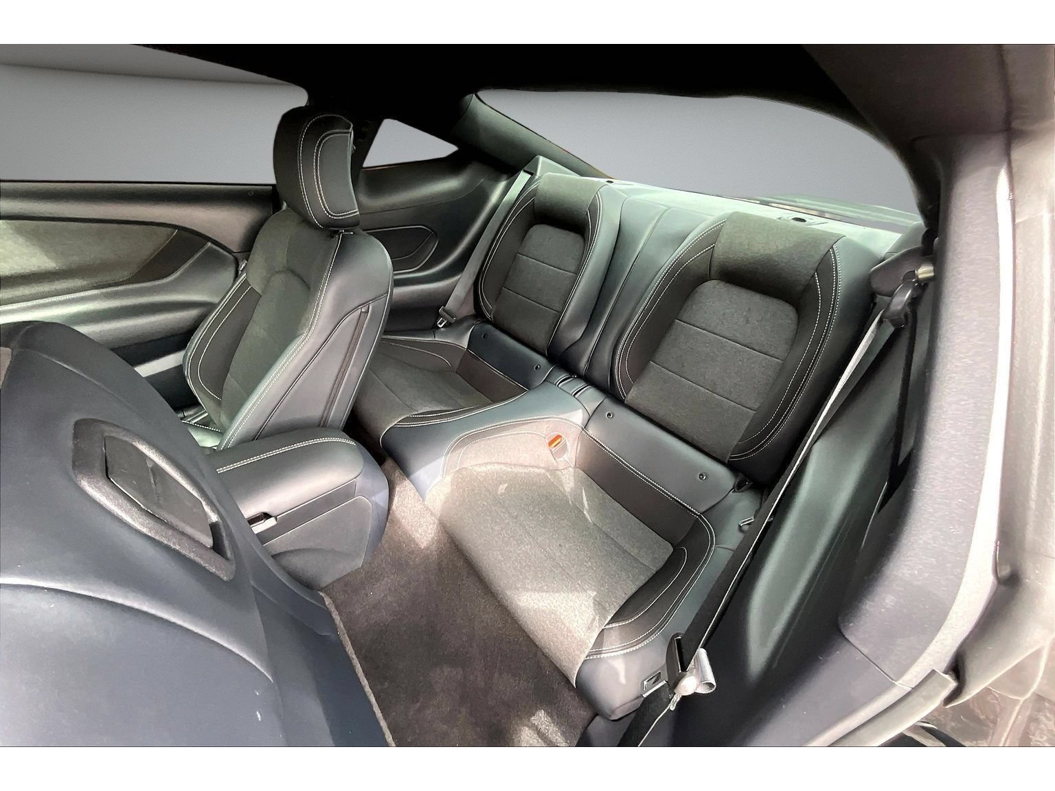 Used 2024 Ford Mustang GT RWD image 33