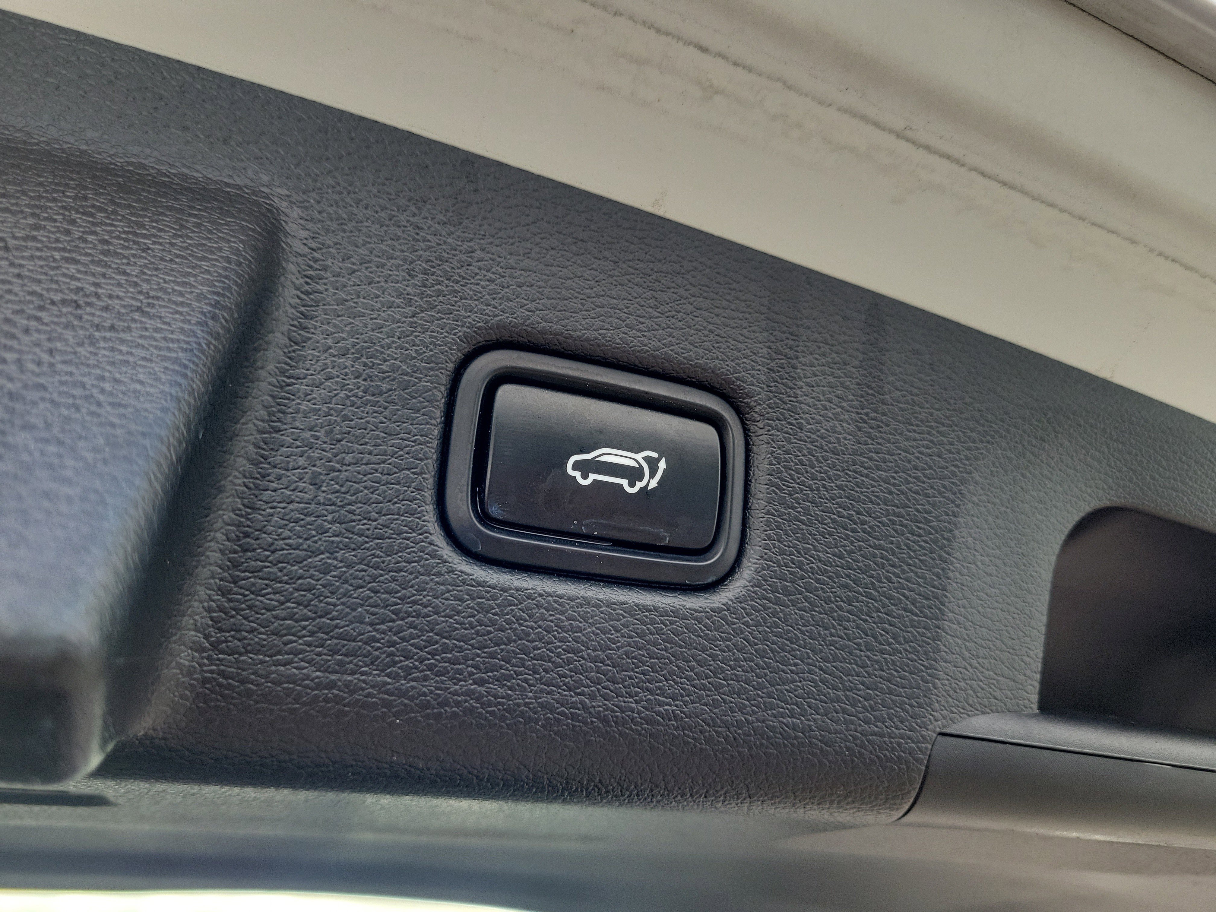 Used 2021 Kia Telluride EX w/ EX Premium Package FWD image 15
