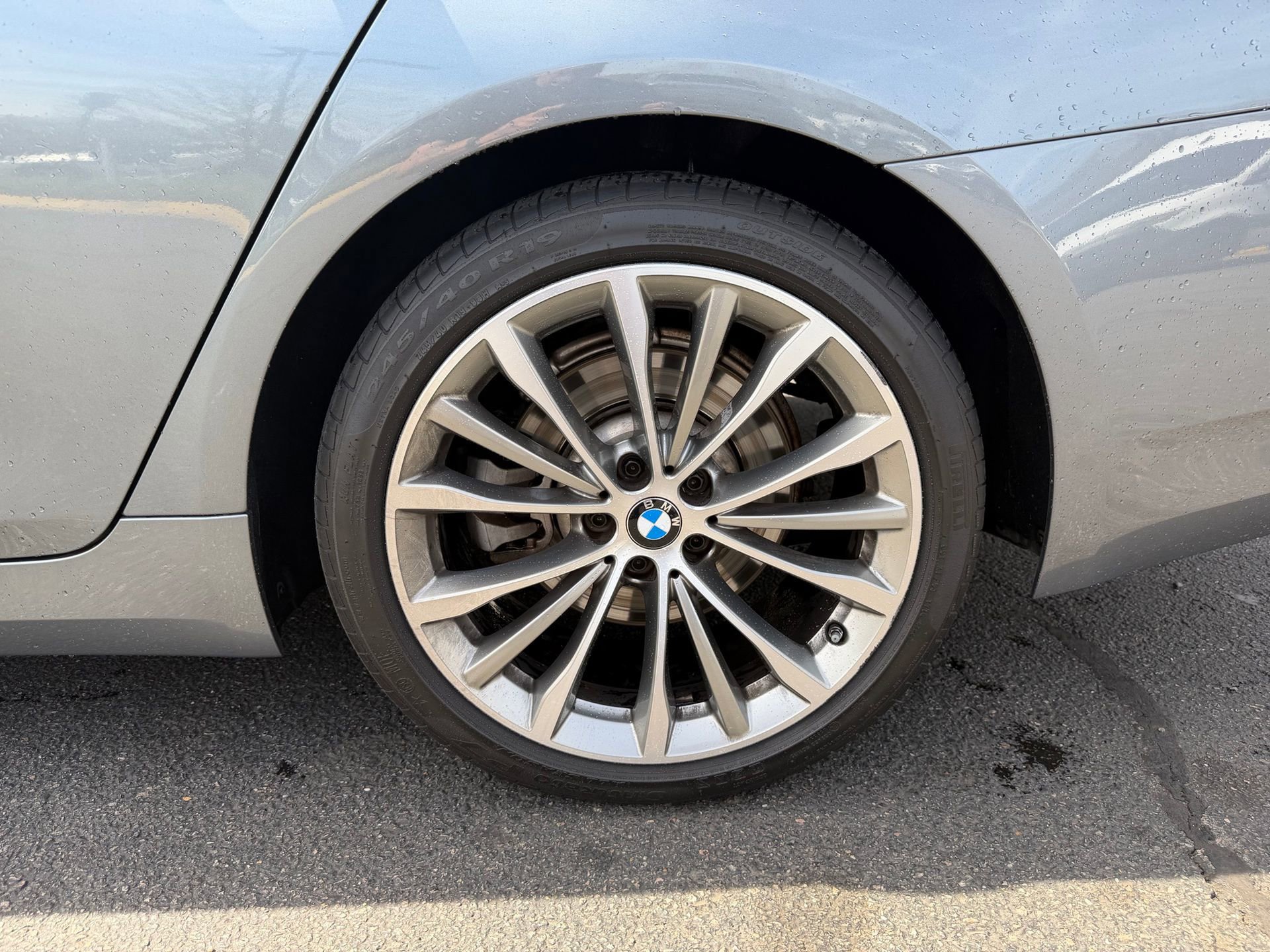 Used 2021 BMW 530i xDrive w/ Convenience Package image 5